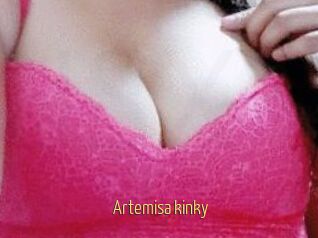 Artemisa_kinky