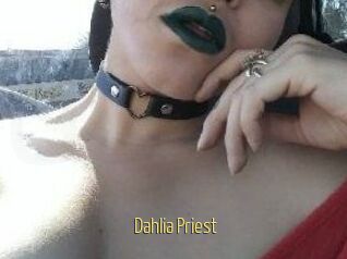 Dahlia_Priest