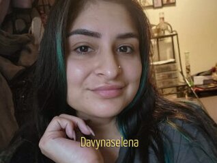 Davynaselena