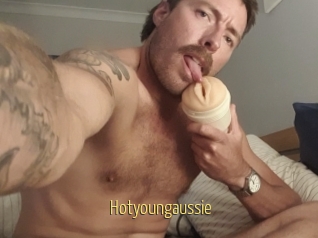 Hotyoungaussie