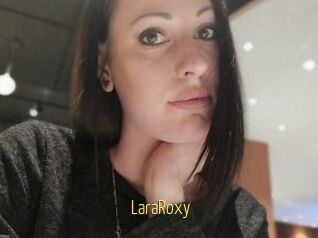 LaraRoxy