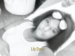Lily_Davis