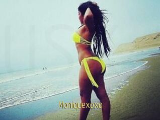 Moniquexoxo