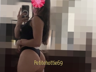 Petitehottie69