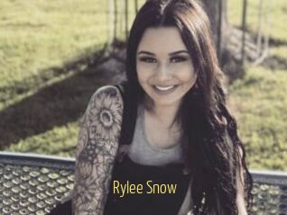 Rylee_Snow