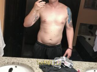 ToeKNEE112