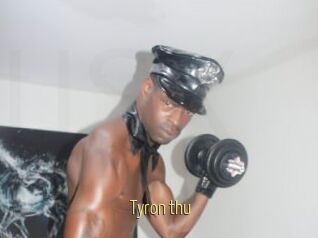 Tyron_thu